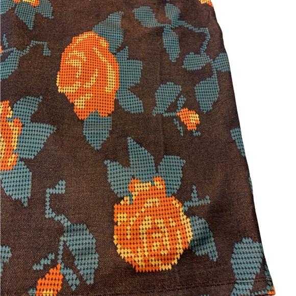 Lularoe | Skirt Large Color Print Form Fitting Flattering Size XL - Picture 5 of 8